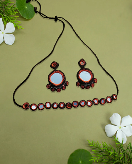 Noor Vaani Choker Set