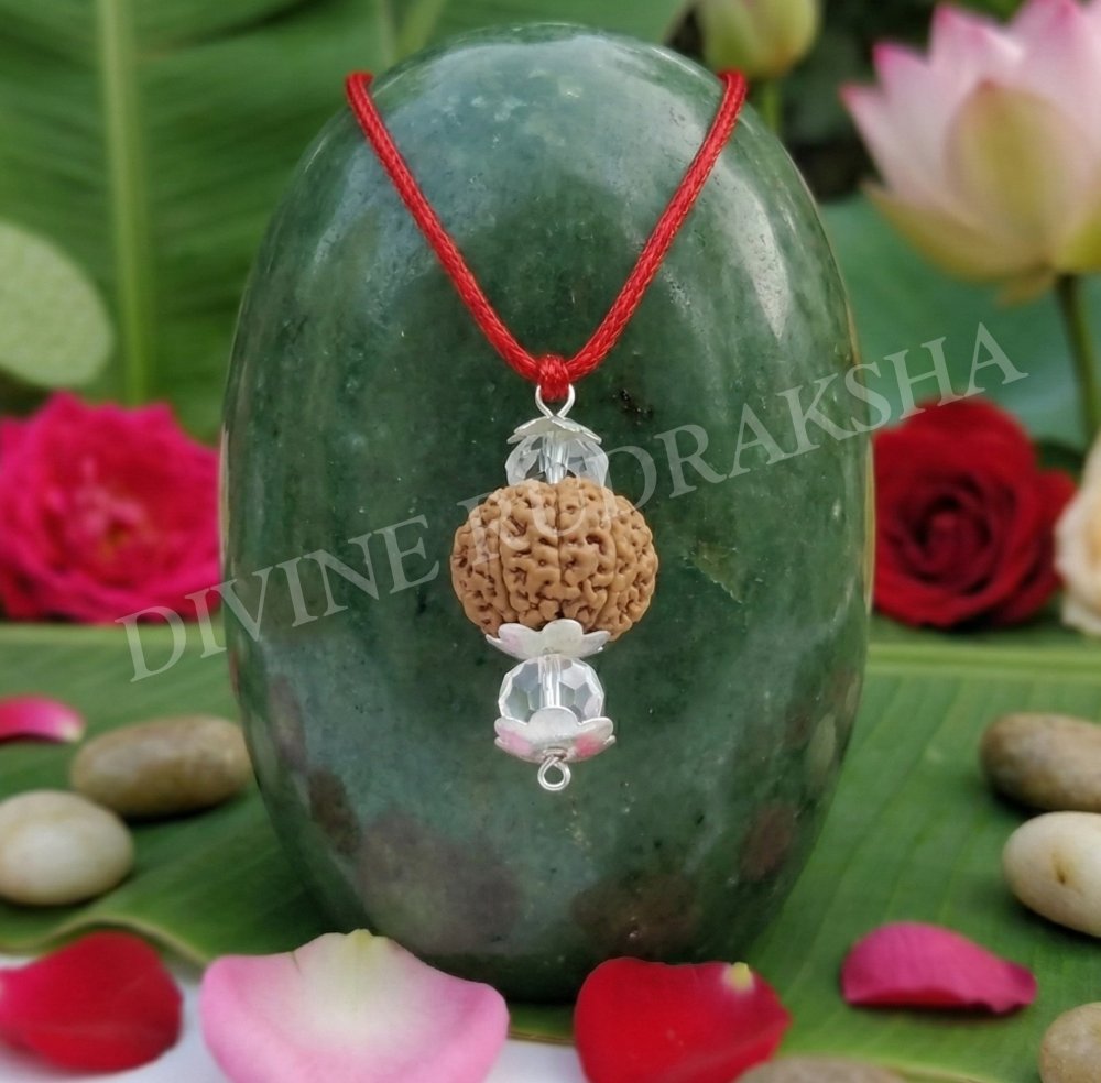 Vastu Dosha Nivaran Pendant Indonesian