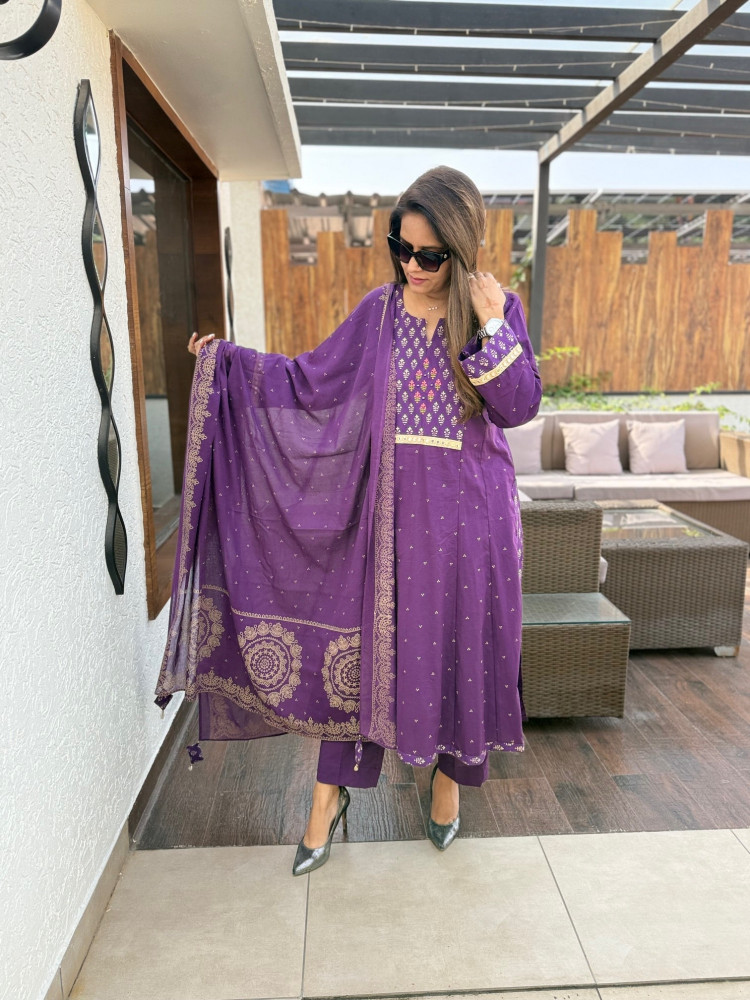 Image of Sarin Cotton Suit