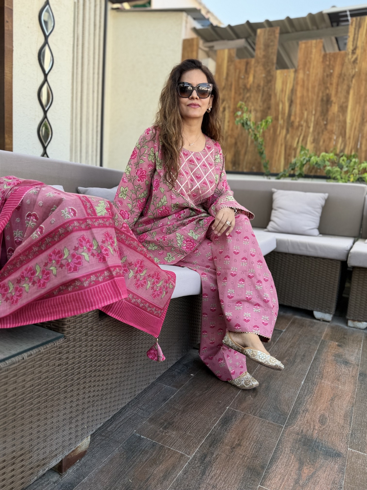 Mehek Farshi Suit