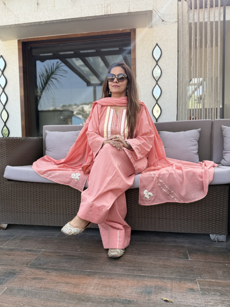 Image of Noori Farshi Suit
