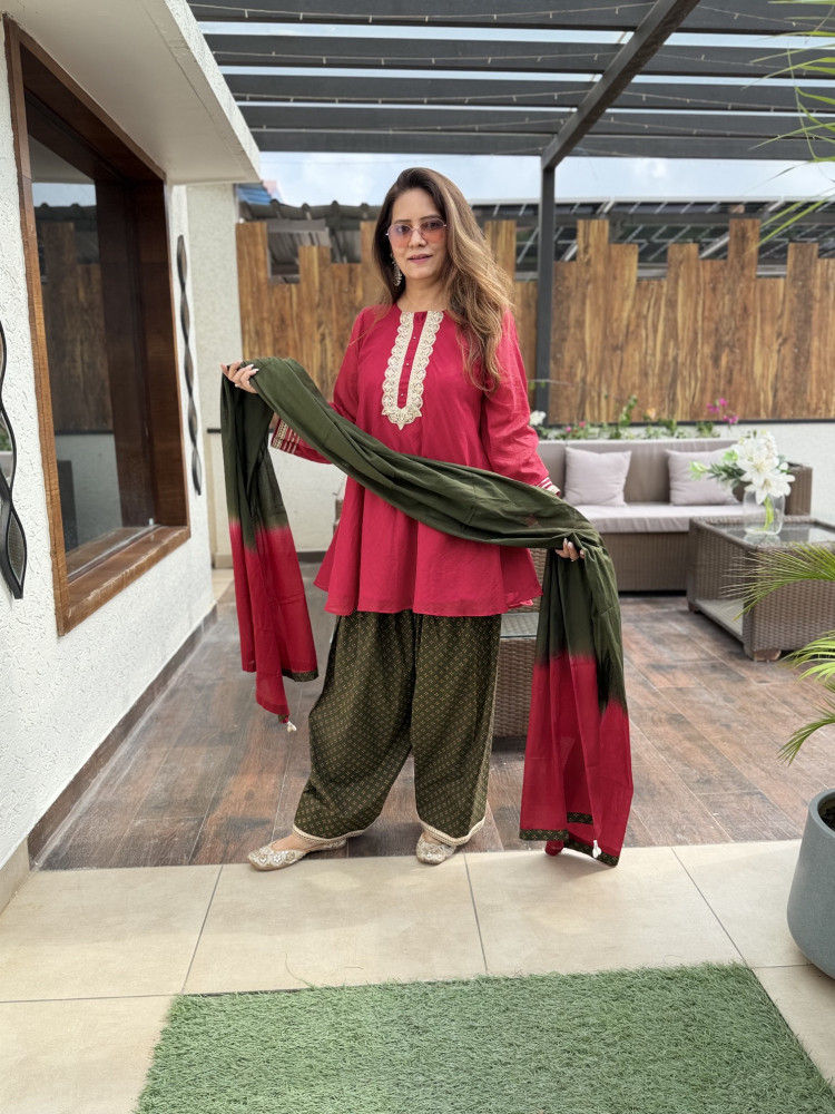 Image of Yashasvi Cotton Suit