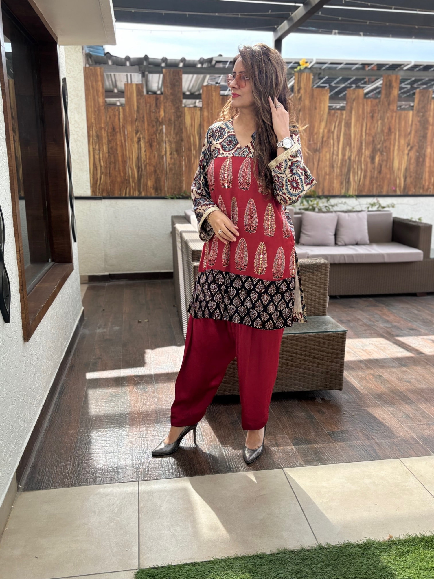 Jaya Modal Silk Suit