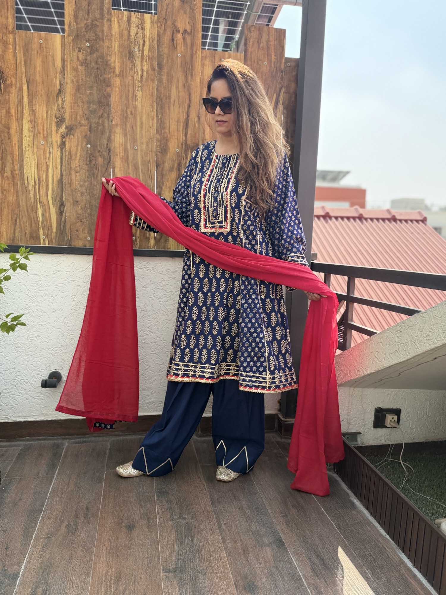 Orchid Farshi Suit