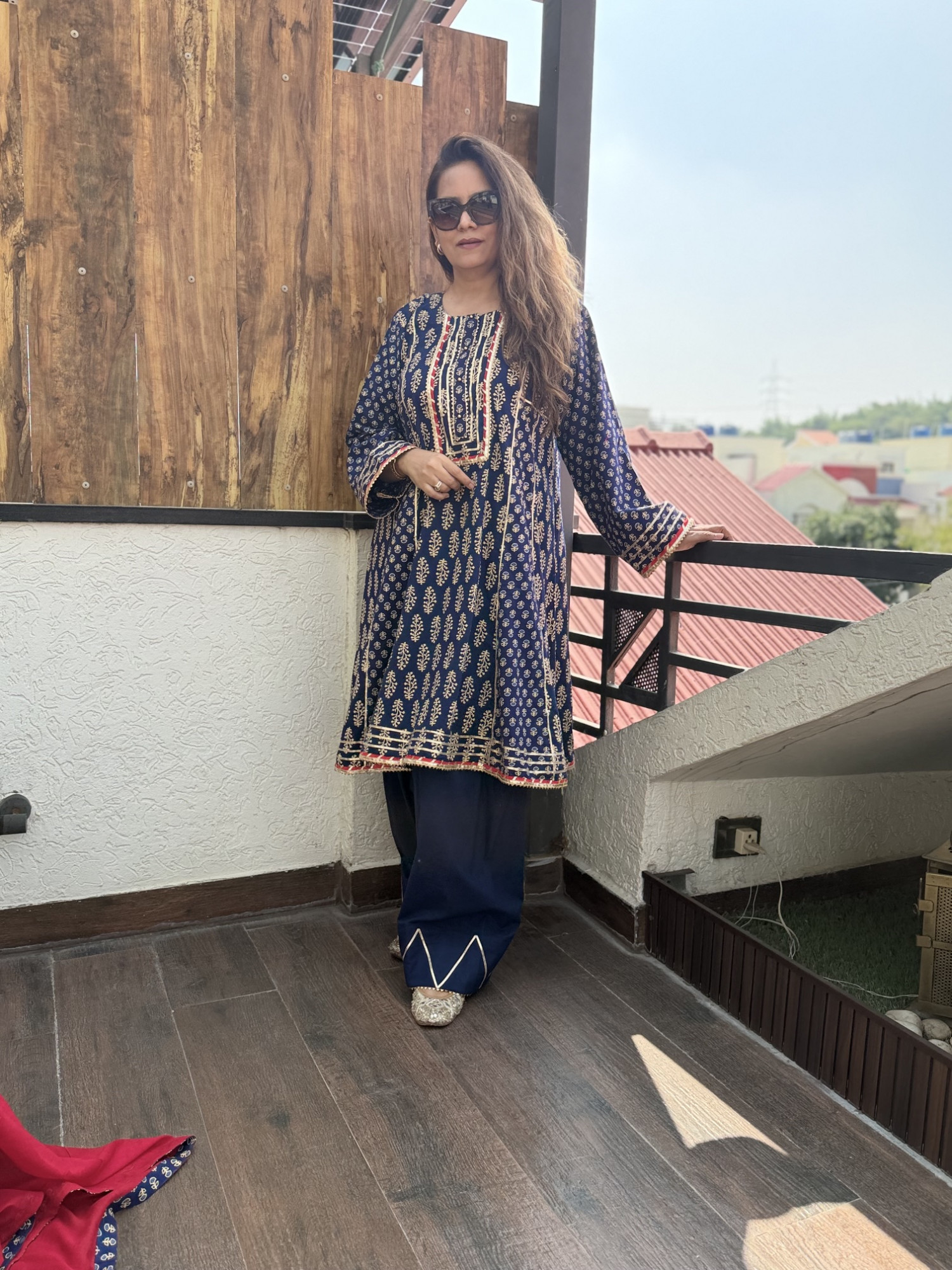 Orchid Farshi Suit
