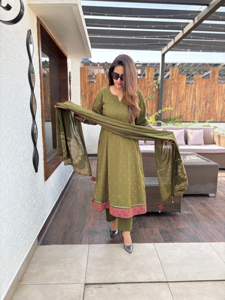 Image of Oorvi Cotton Suit