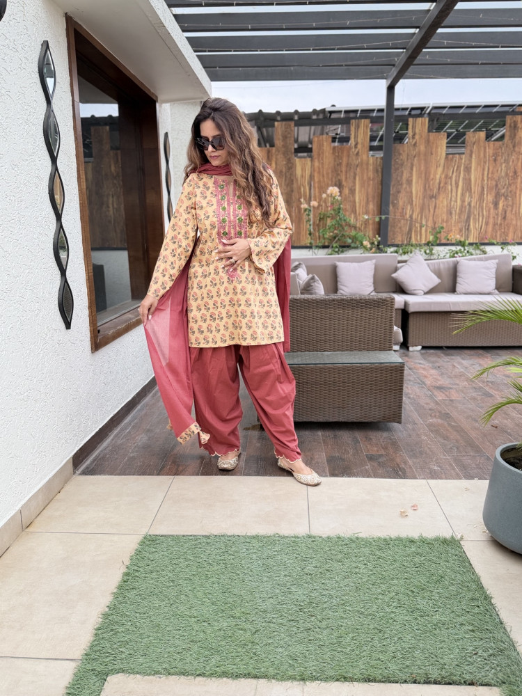 Image of Sana Cotton Suit