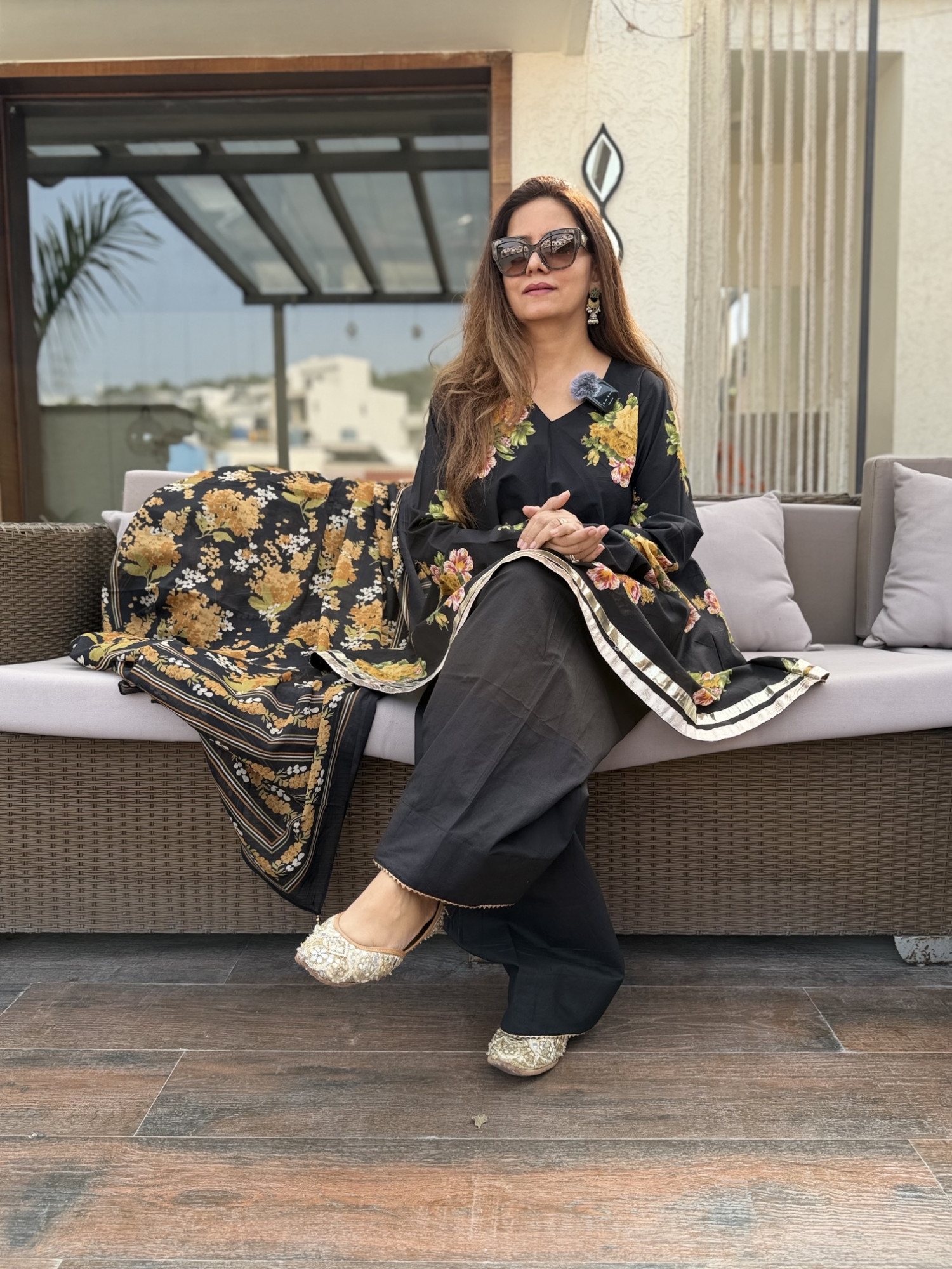 Black Roses Farshi Suit