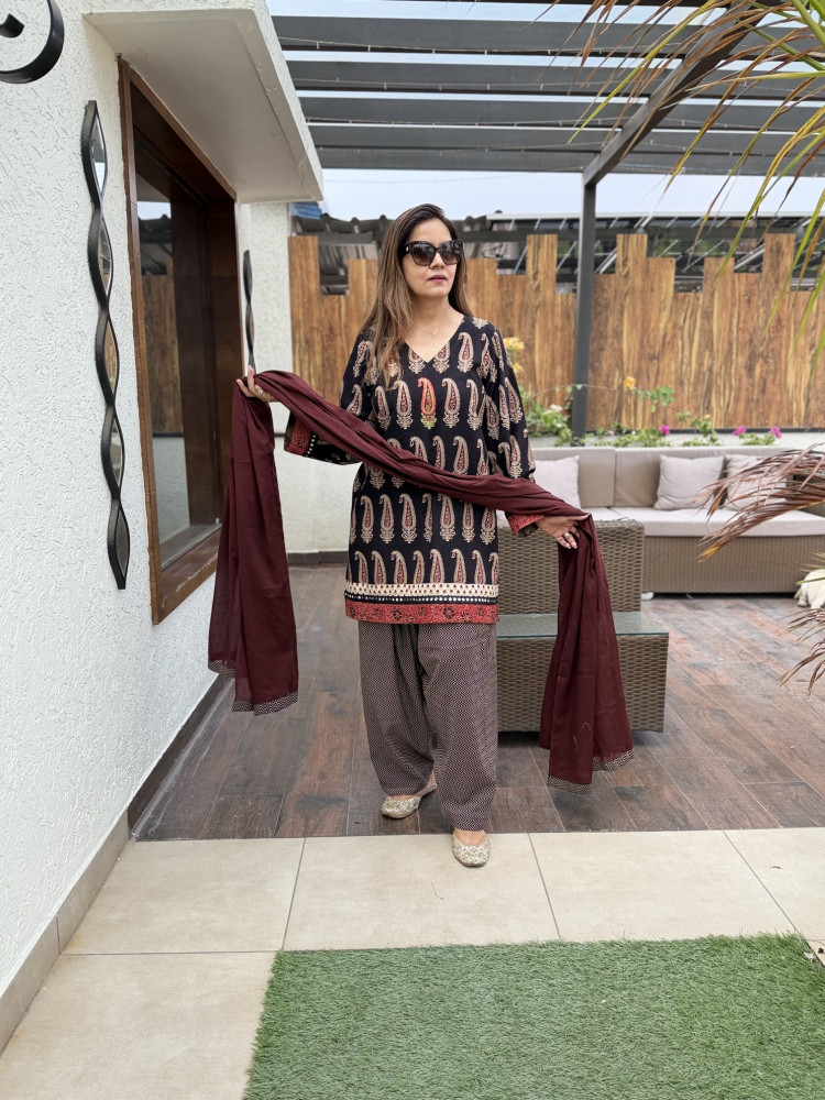 Image of Ravnit Cotton Suit