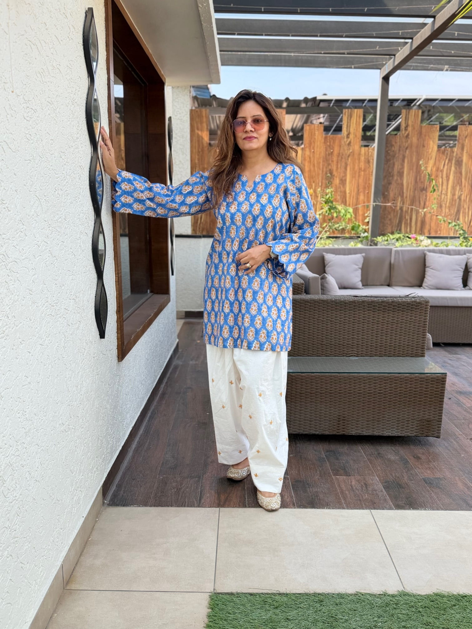 Saanvi Cotton Suit