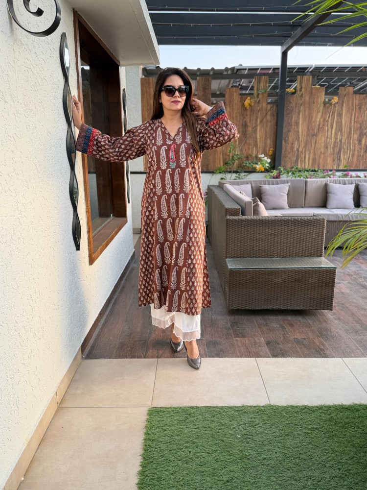 Image of Poonam Cotton Kurta