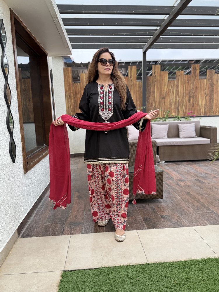 Image of Falak Cotton Suit