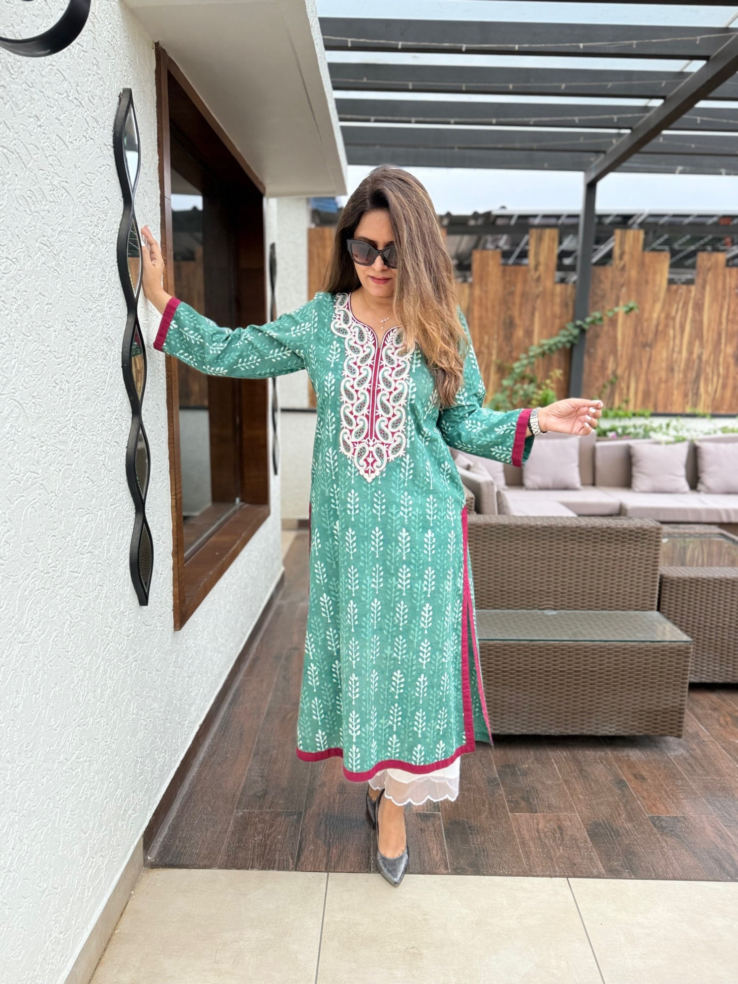 Aashna Embroidered Kurta