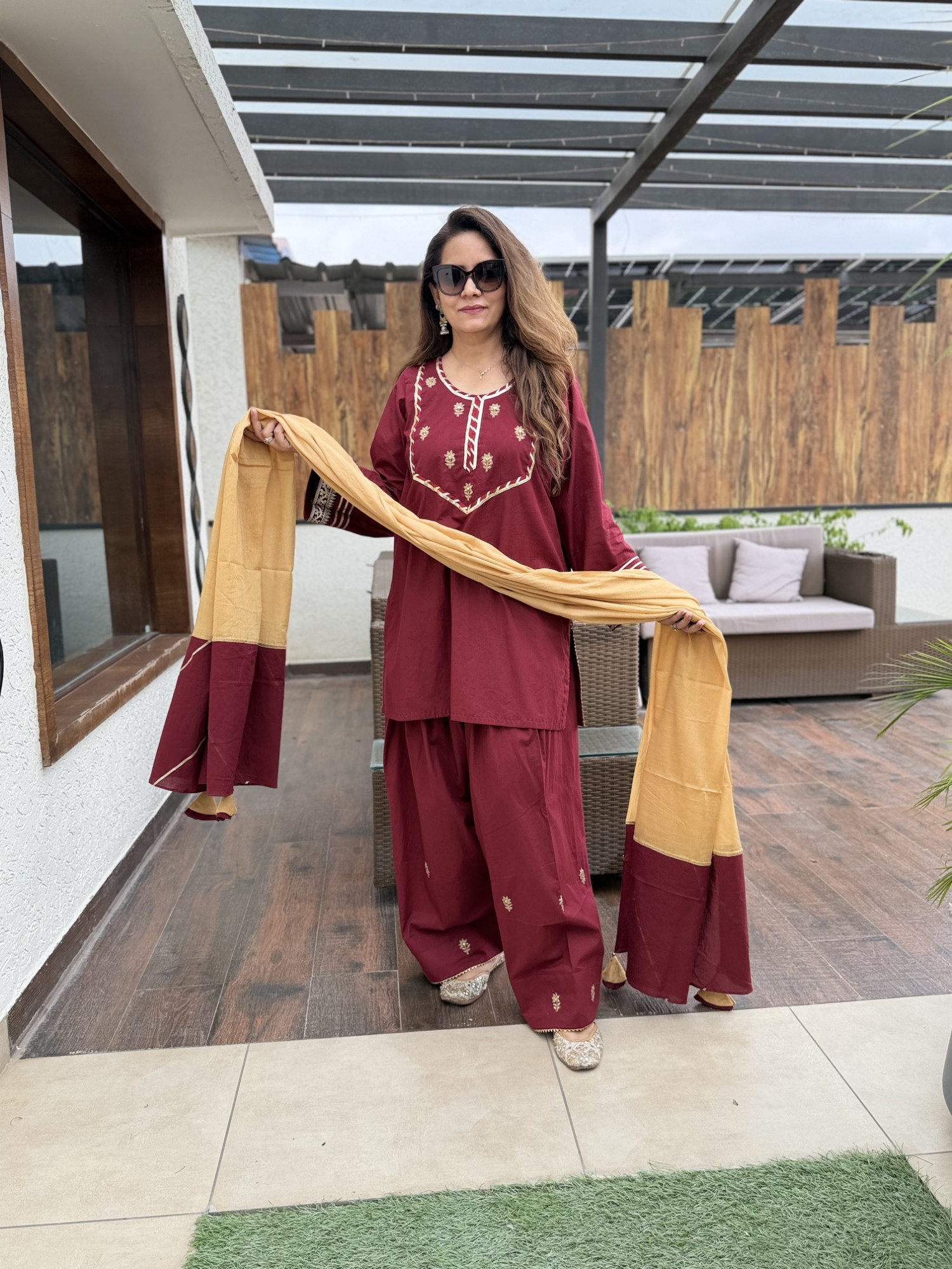 Aarohi Farshi Suit