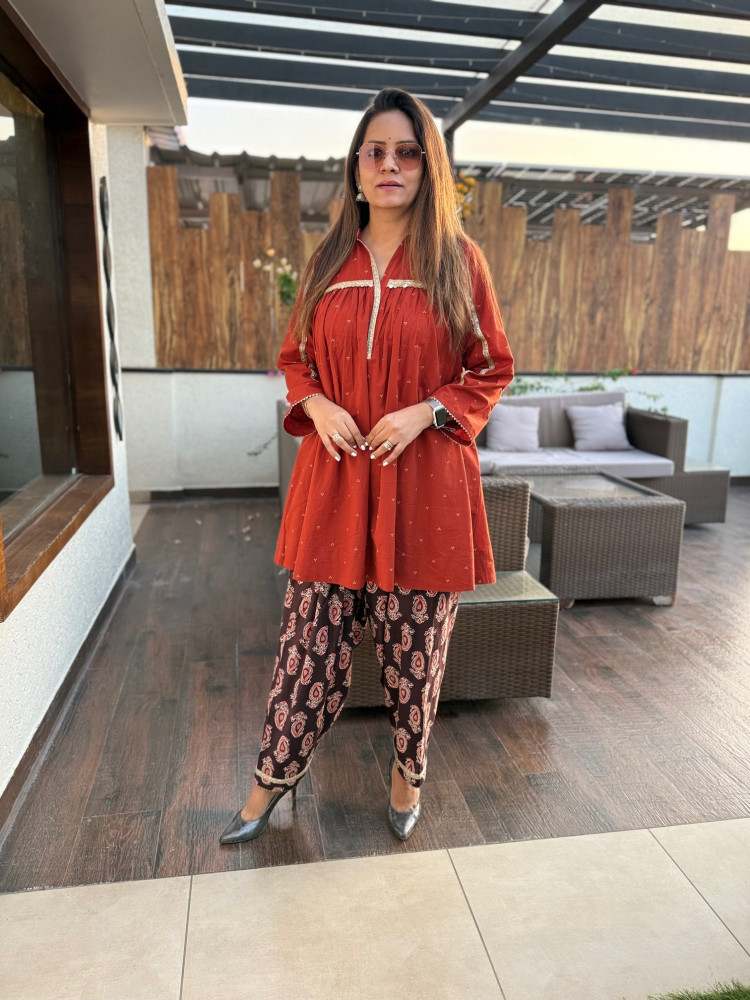 Image of Jeeya Cotton Suit