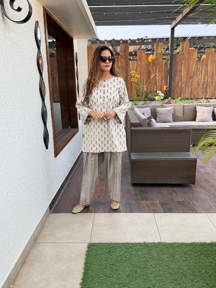 Image of Tanishqa Cotton Suit