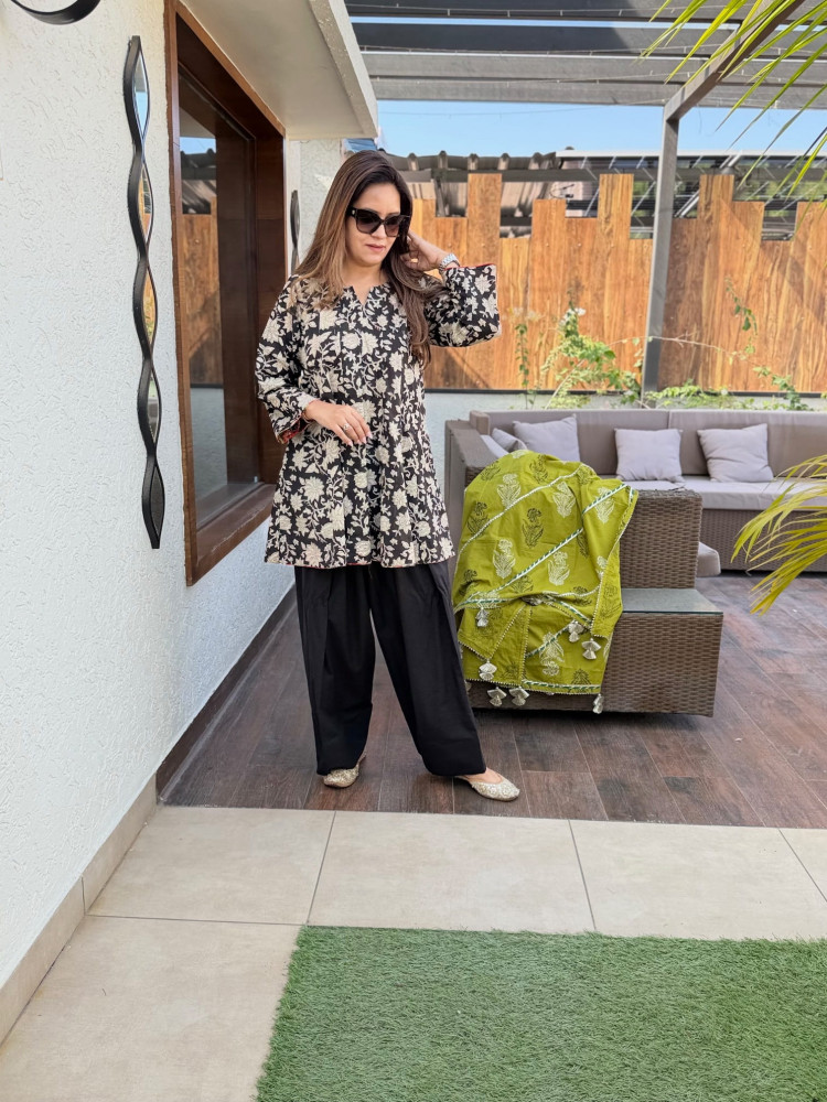 Image of Richa Cotton Suit