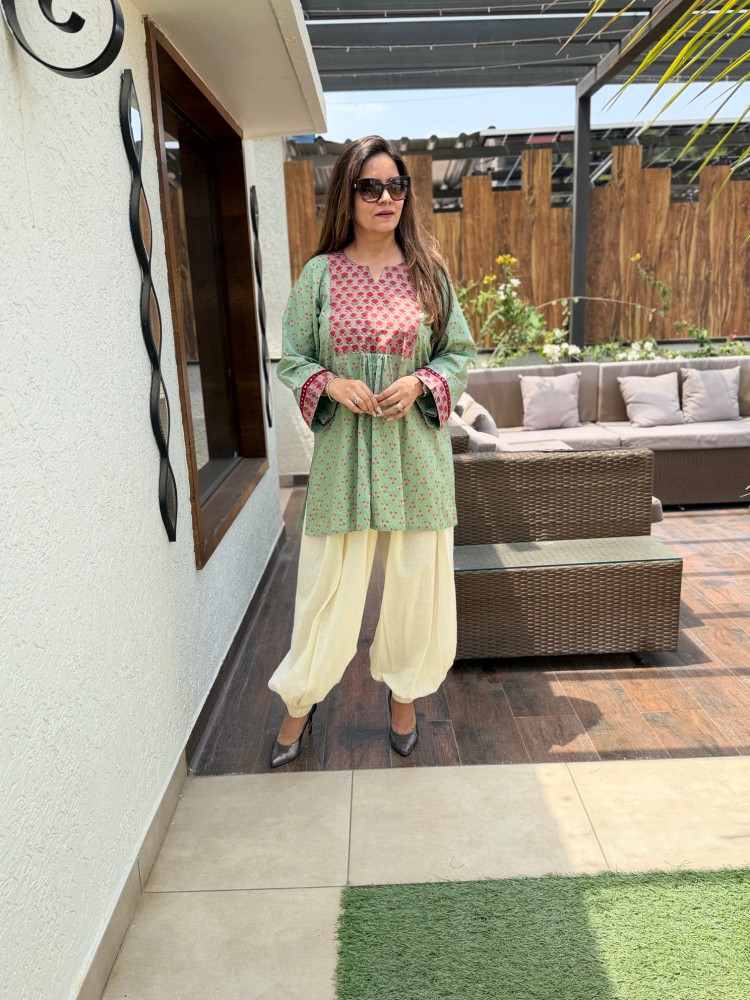 Image of Gulmohar Cotton Kurti