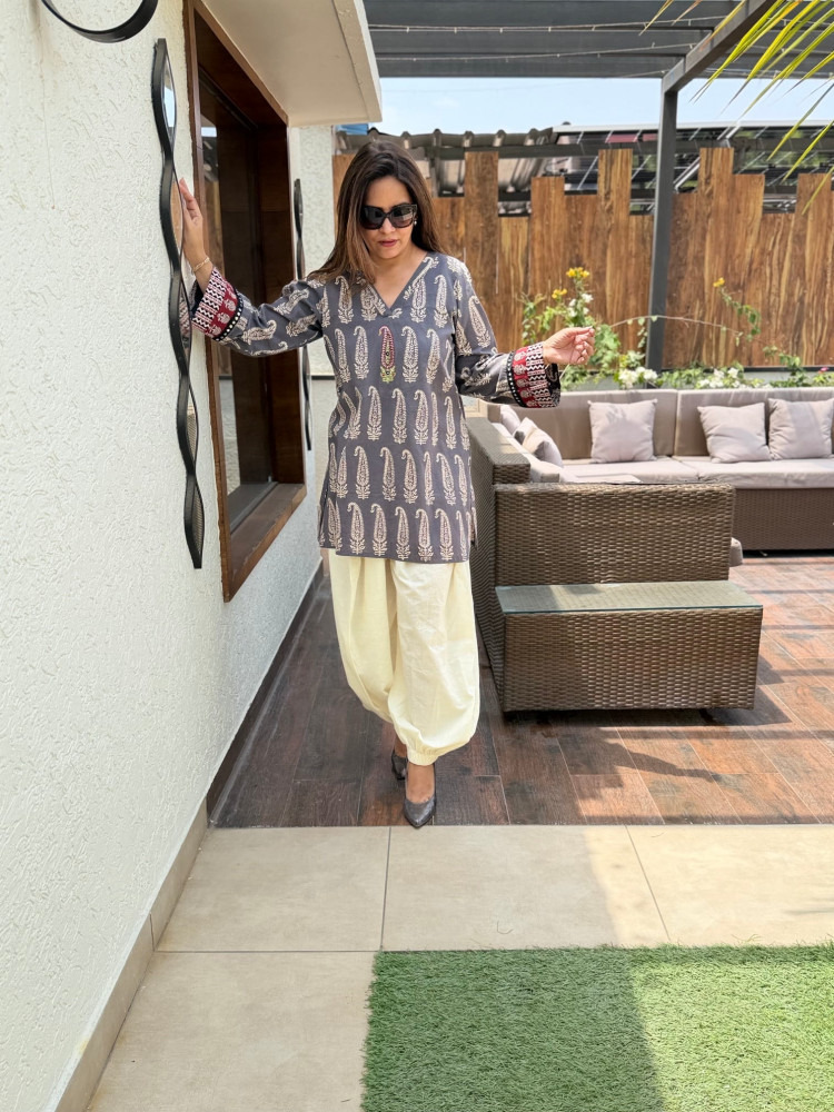 Image of Aanya Cotton Kurti