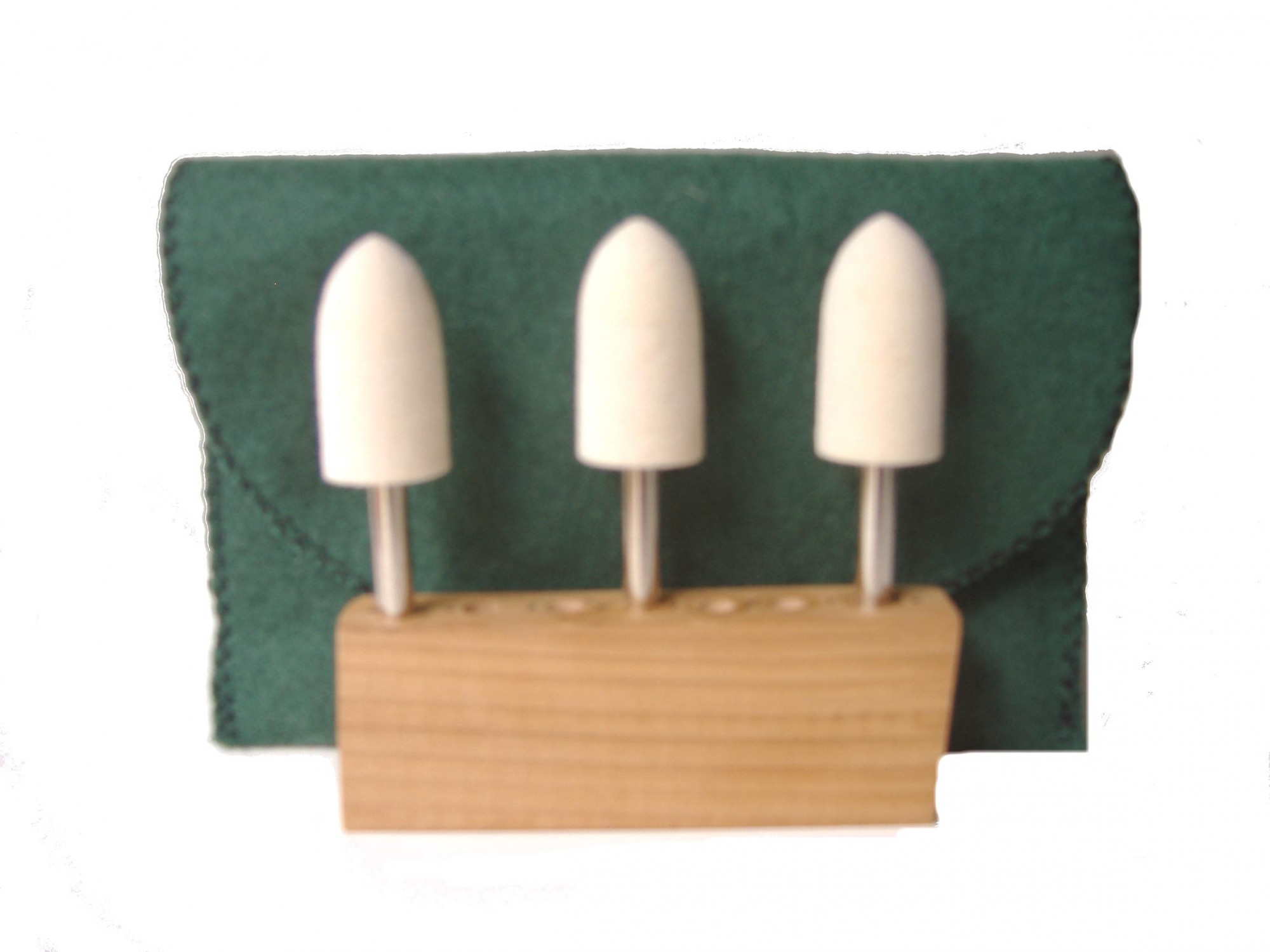 SS-003CCM-3 34 dia x 1 12 long x 14 Stainless Steel Shank Bullet Felt Bobs in medium density 060 gmc3