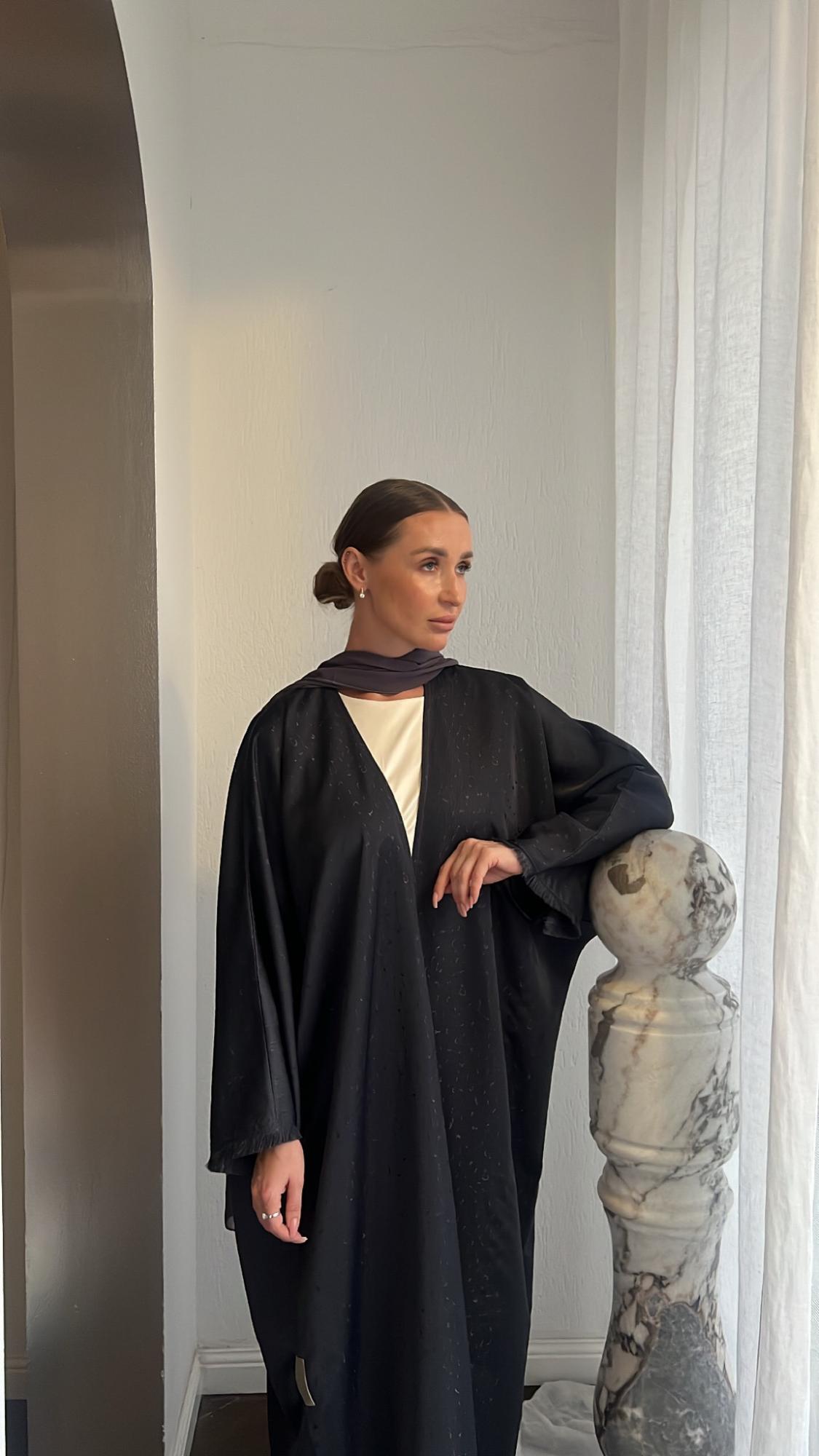 metalic shape dark grey