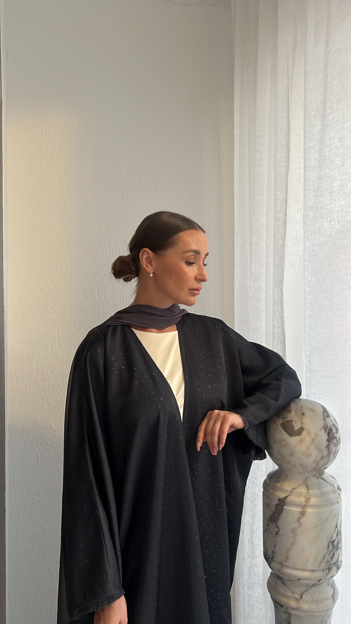 metalic shape dark grey