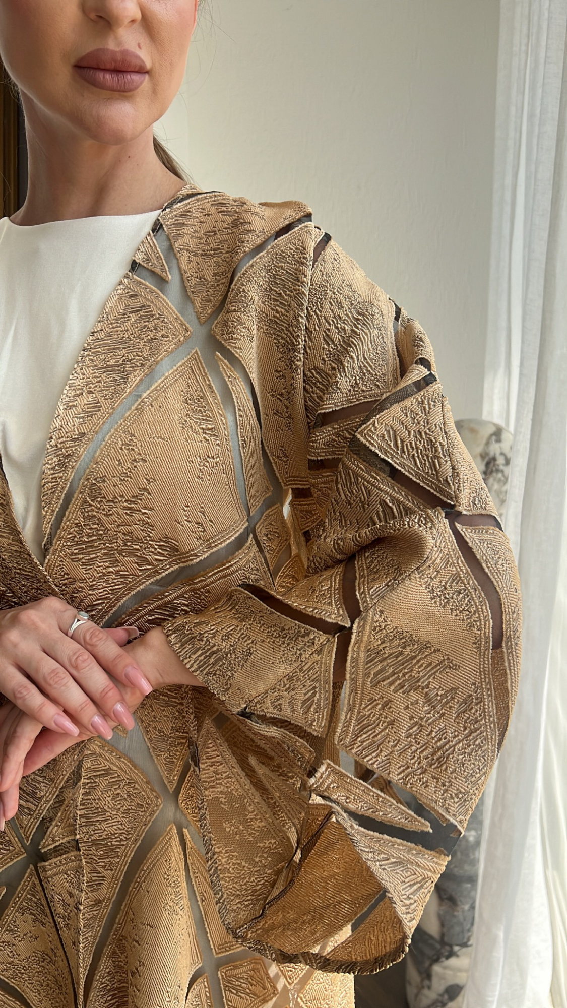 Transparent lines - Beige