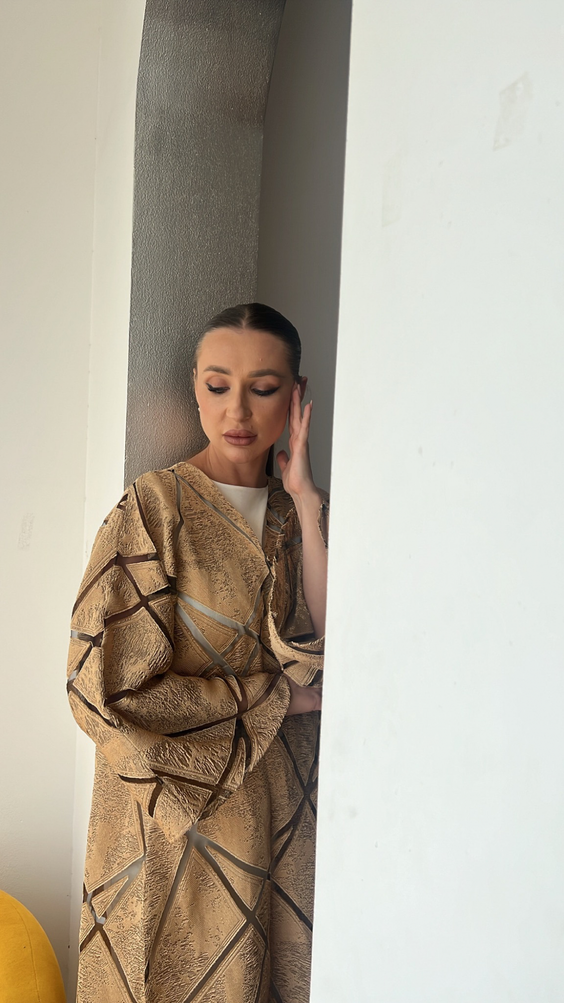 Transparent lines - Beige