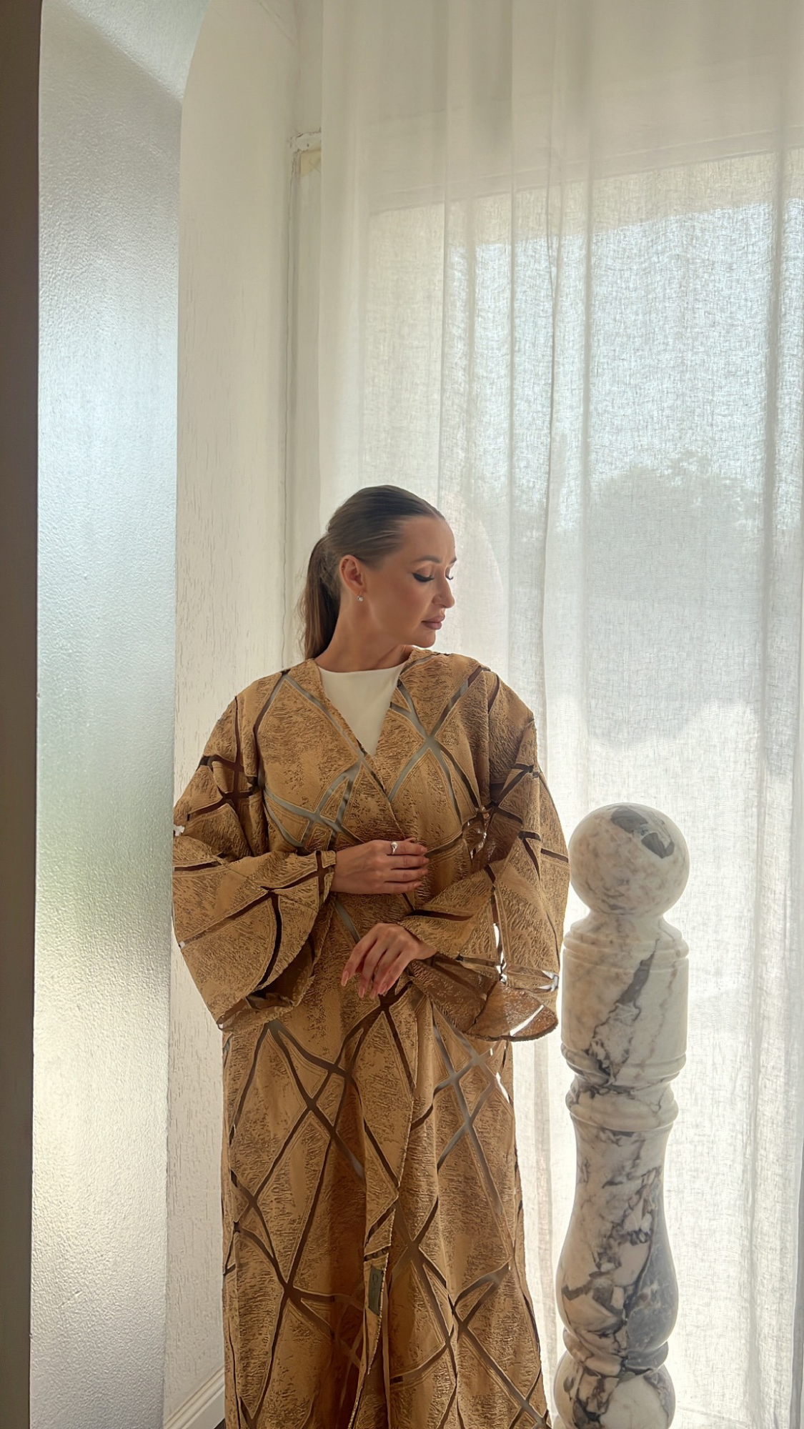 Transparent lines - Beige