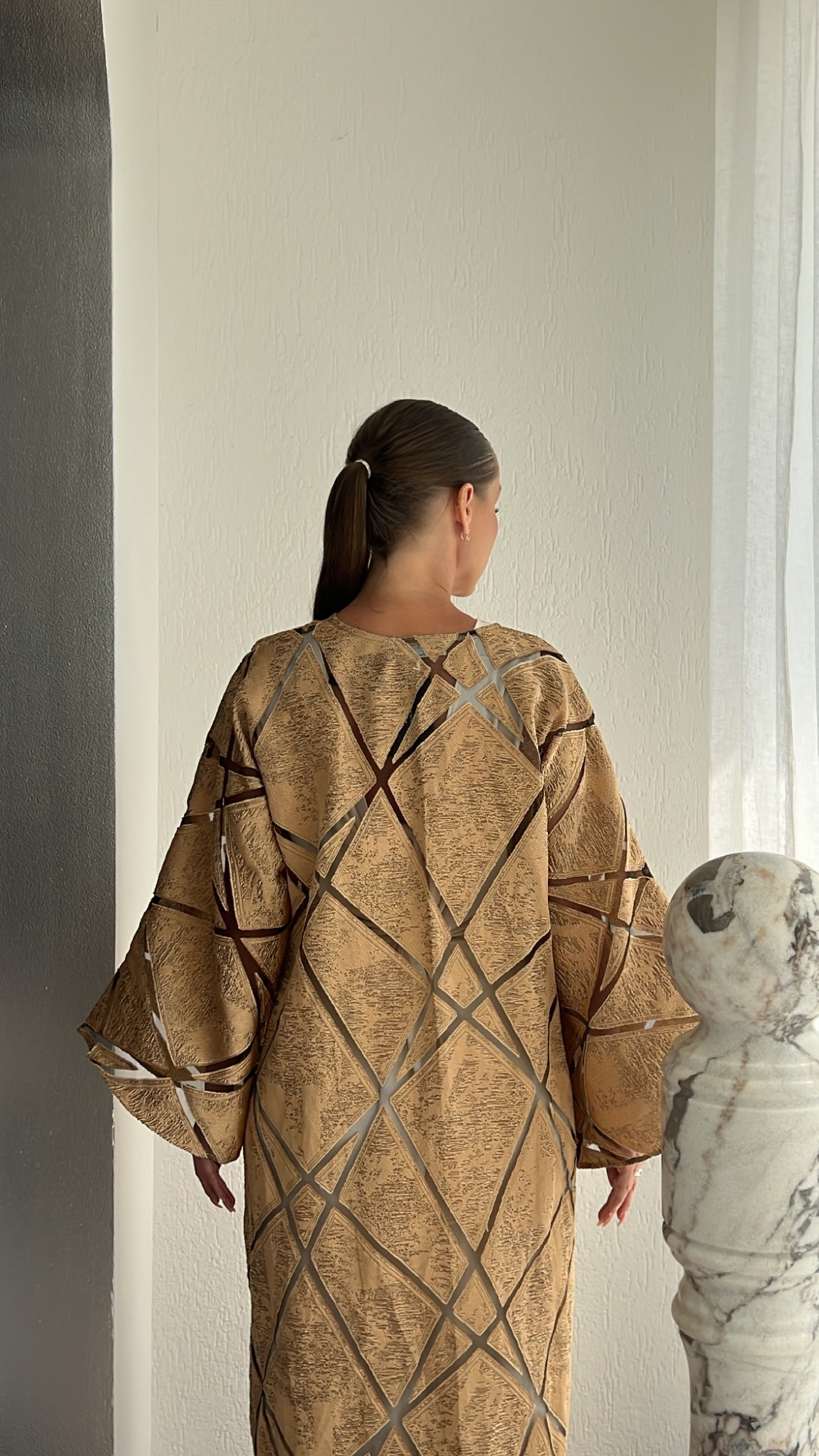 Transparent lines - Beige