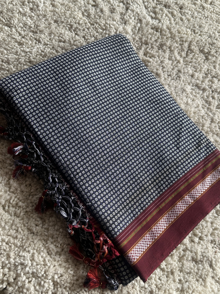 Image of Chikki contrast pallu khun saree