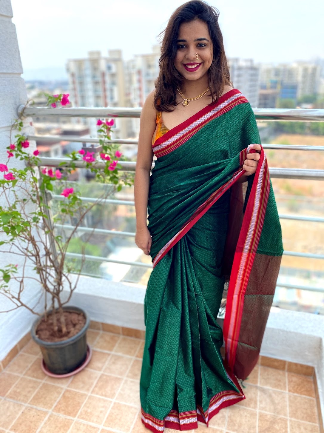Contrast pallu khun saree