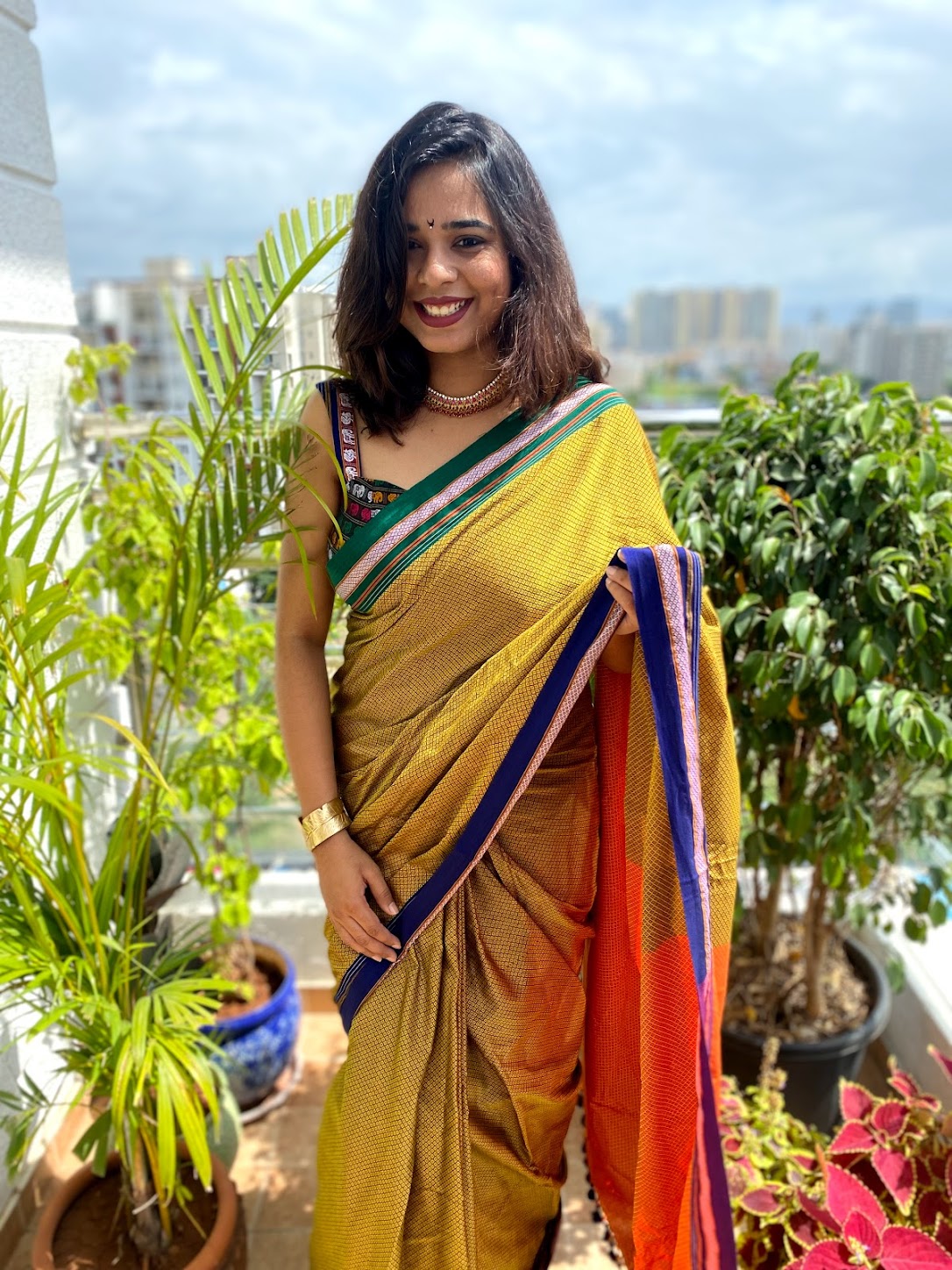 Ganga jamuna contrast pallu khun saree