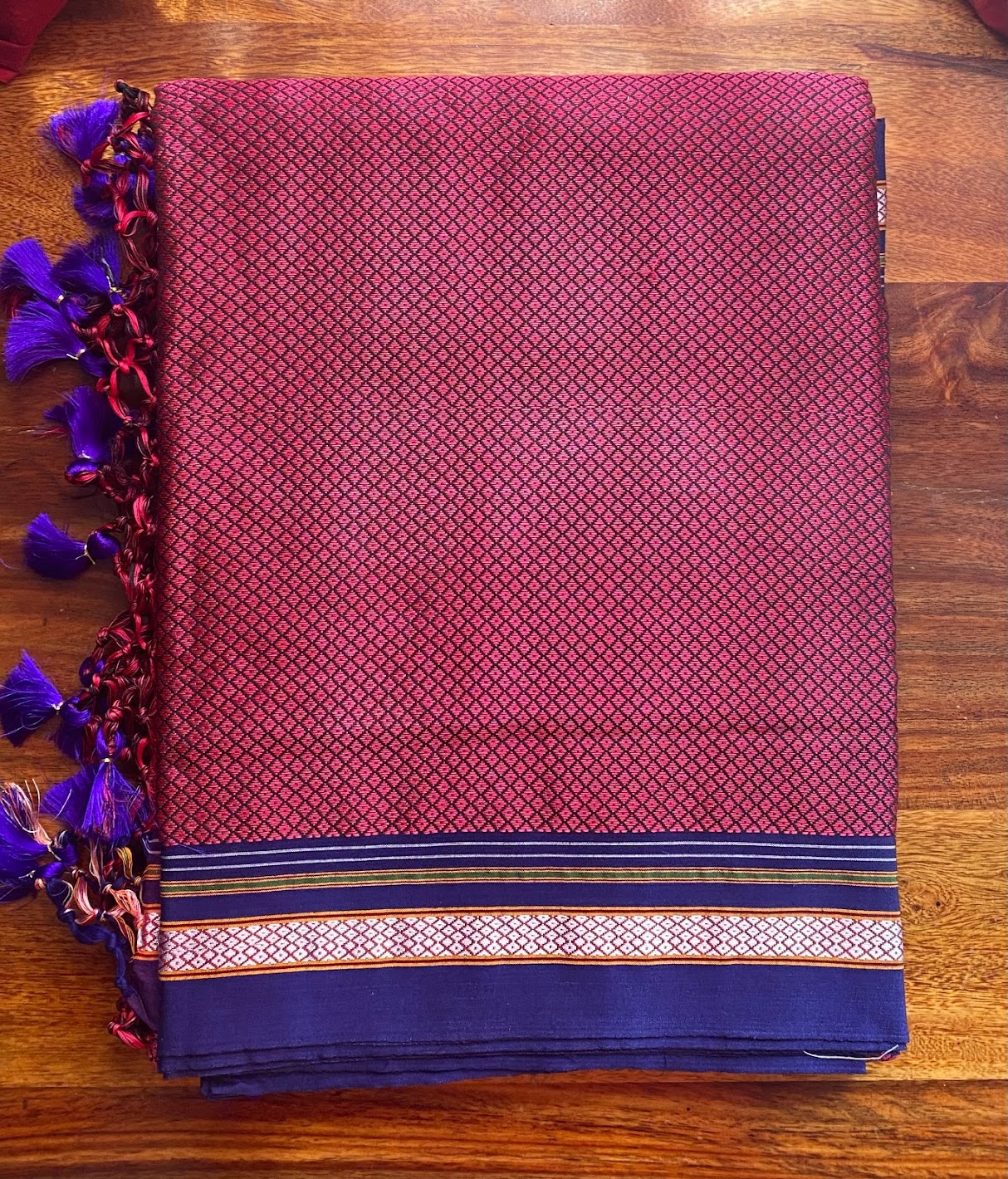 Contrast pallu khun saree