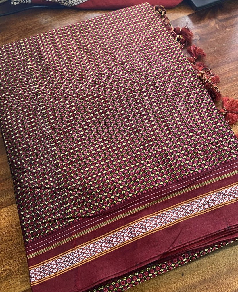 Chikki contrast pallu khun saree