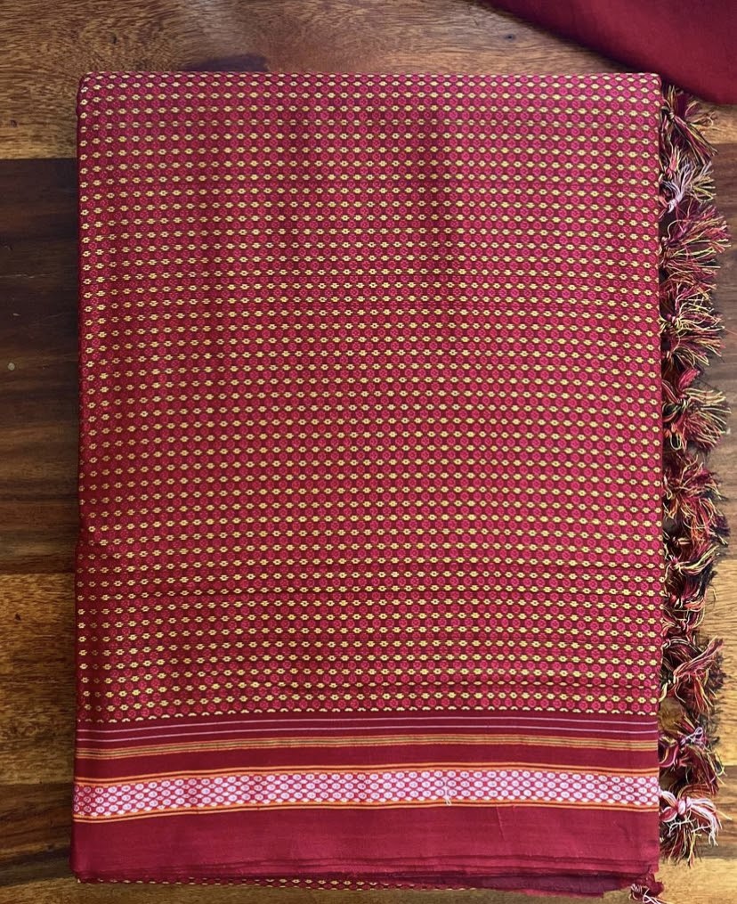 Chikki contrast pallu khun saree