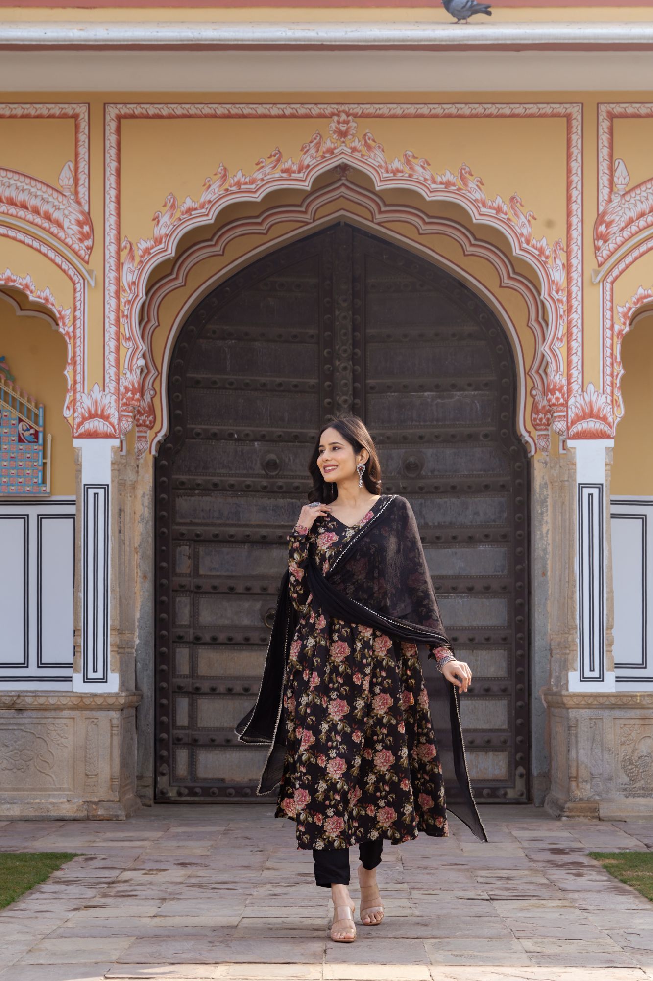BLACK FLORAL KURTA SET