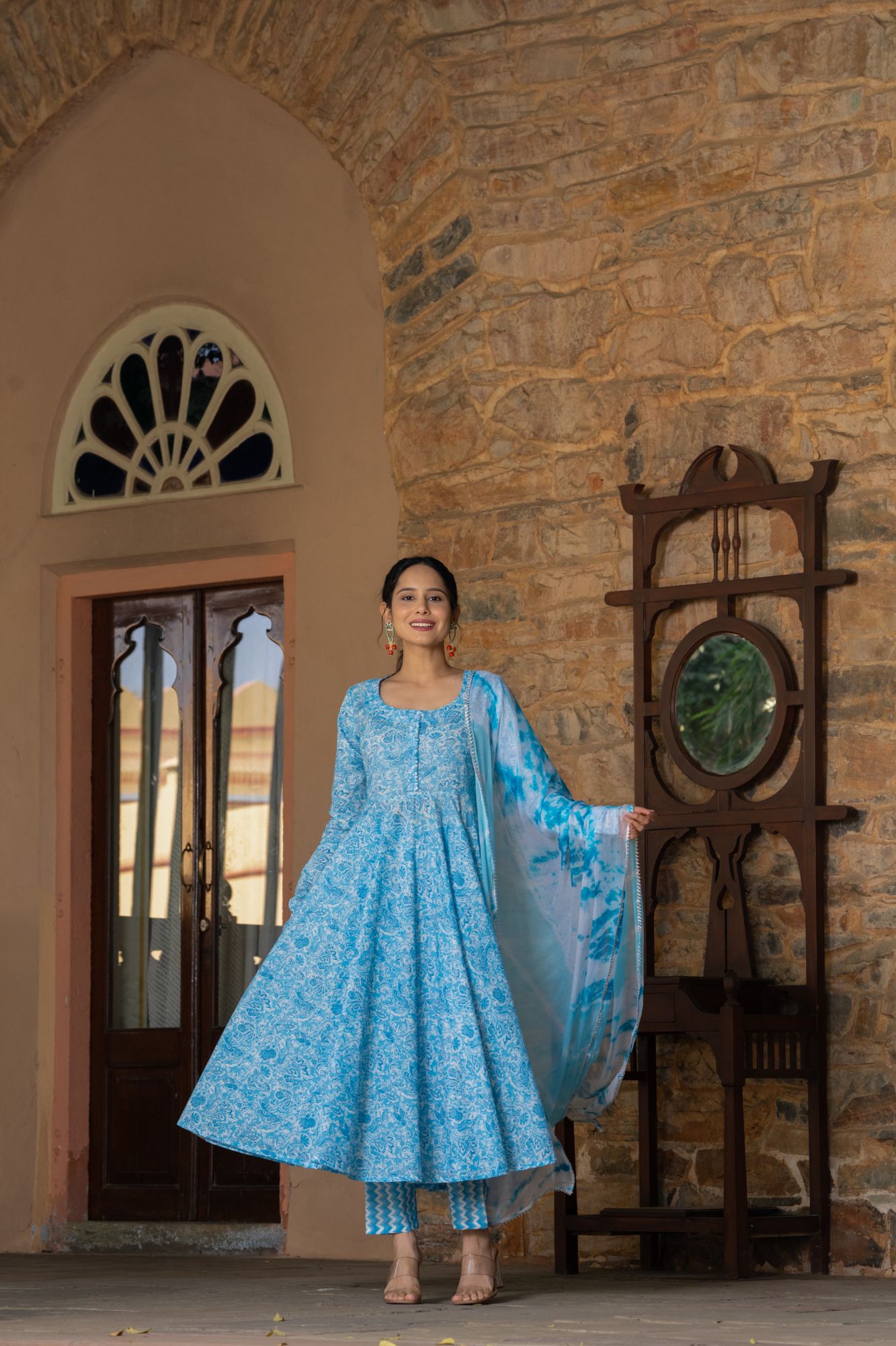 SKY BREEZE COTTON SUIT SET