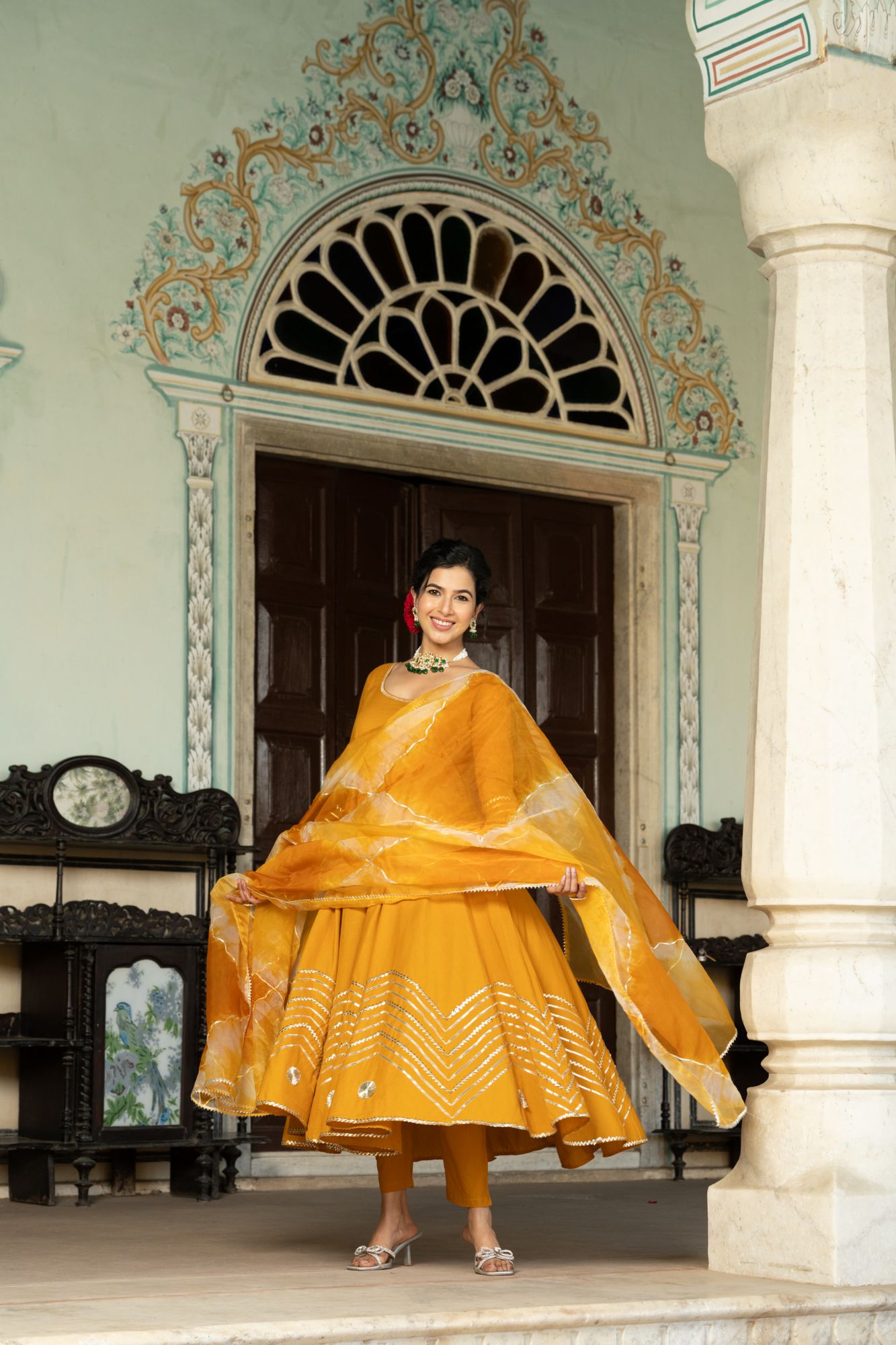 GOLDEN AURA GOTA LACE SUIT SET