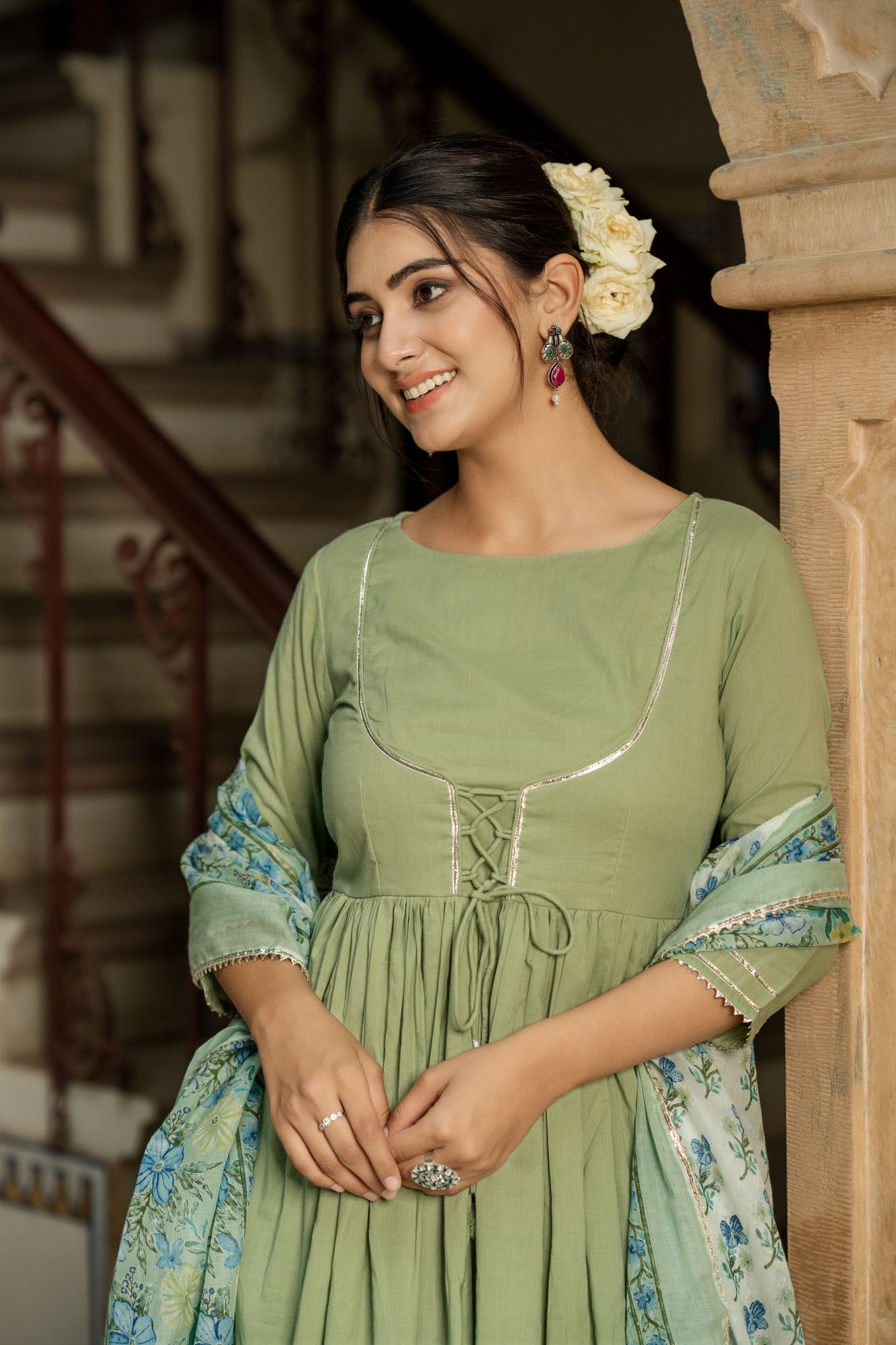 CLASSIC OLIVE CHARM SUIT SET