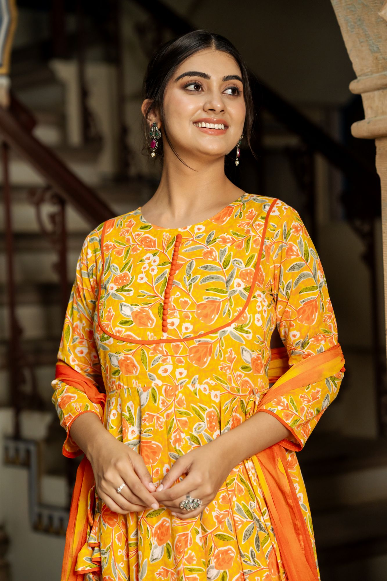 YELLOW ORANGE FLORAL FLARE SET