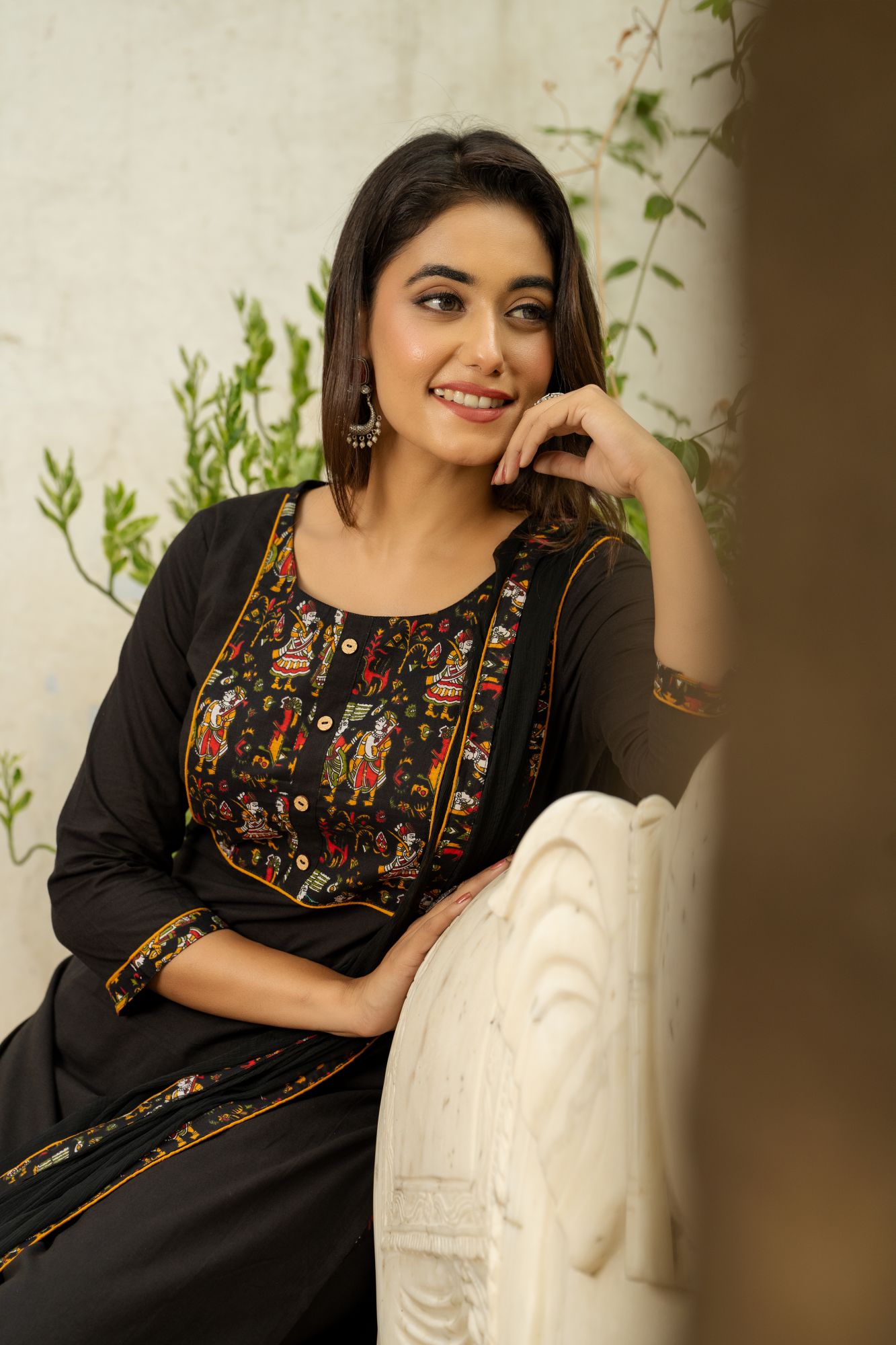 MAJESTIC BLACK KURTA SET
