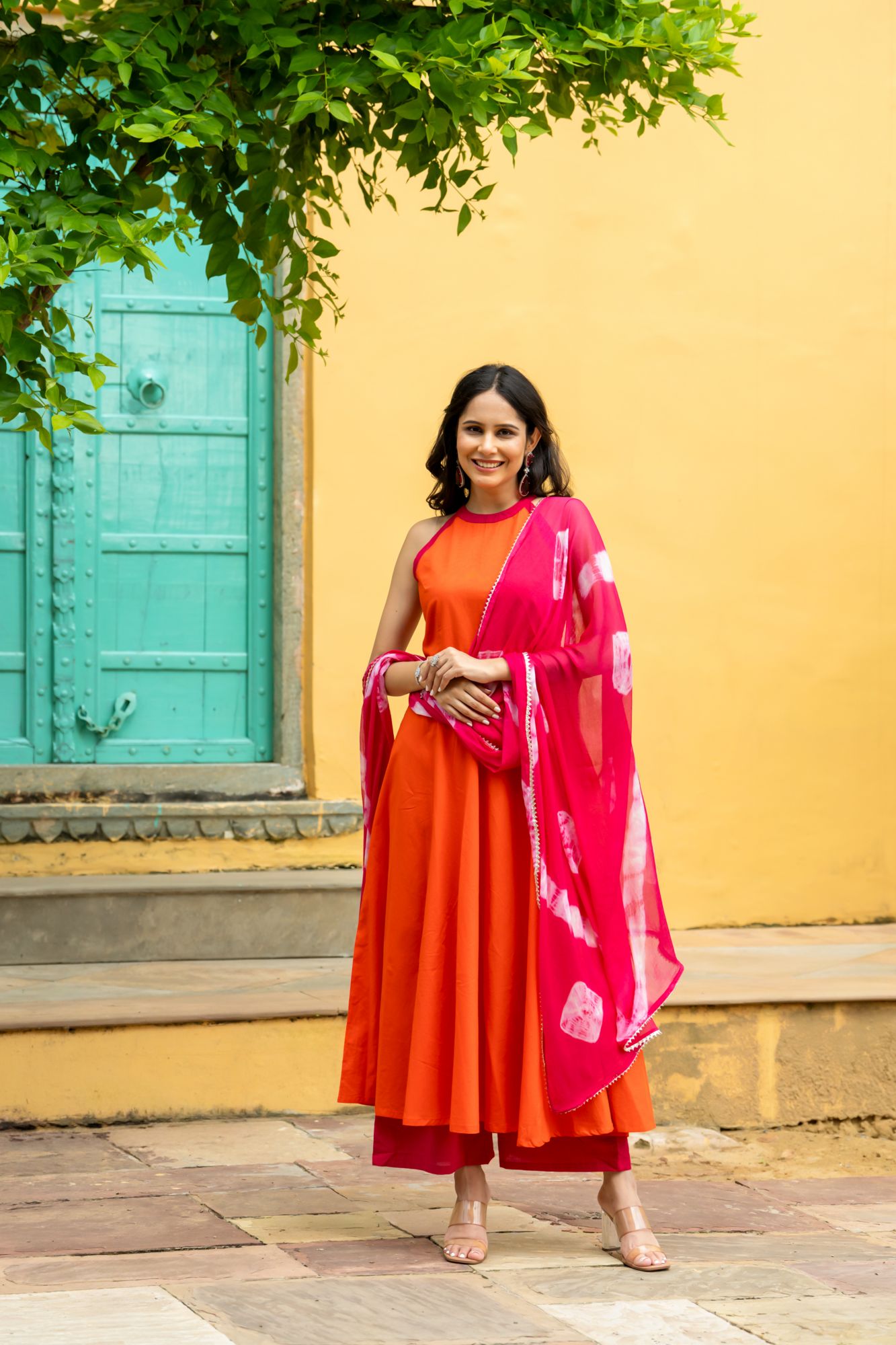 ORANGE CLASSIC CHARM SUIT SET