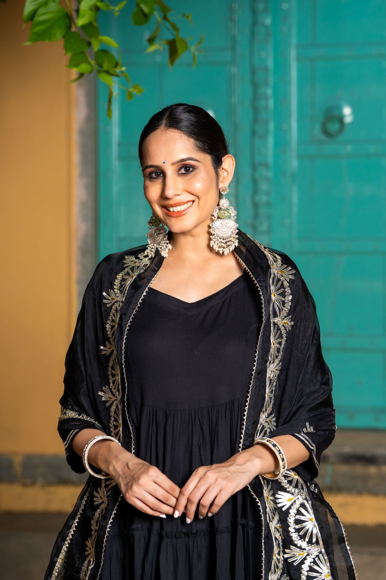 BLACK REGAL GOTA SUIT SET