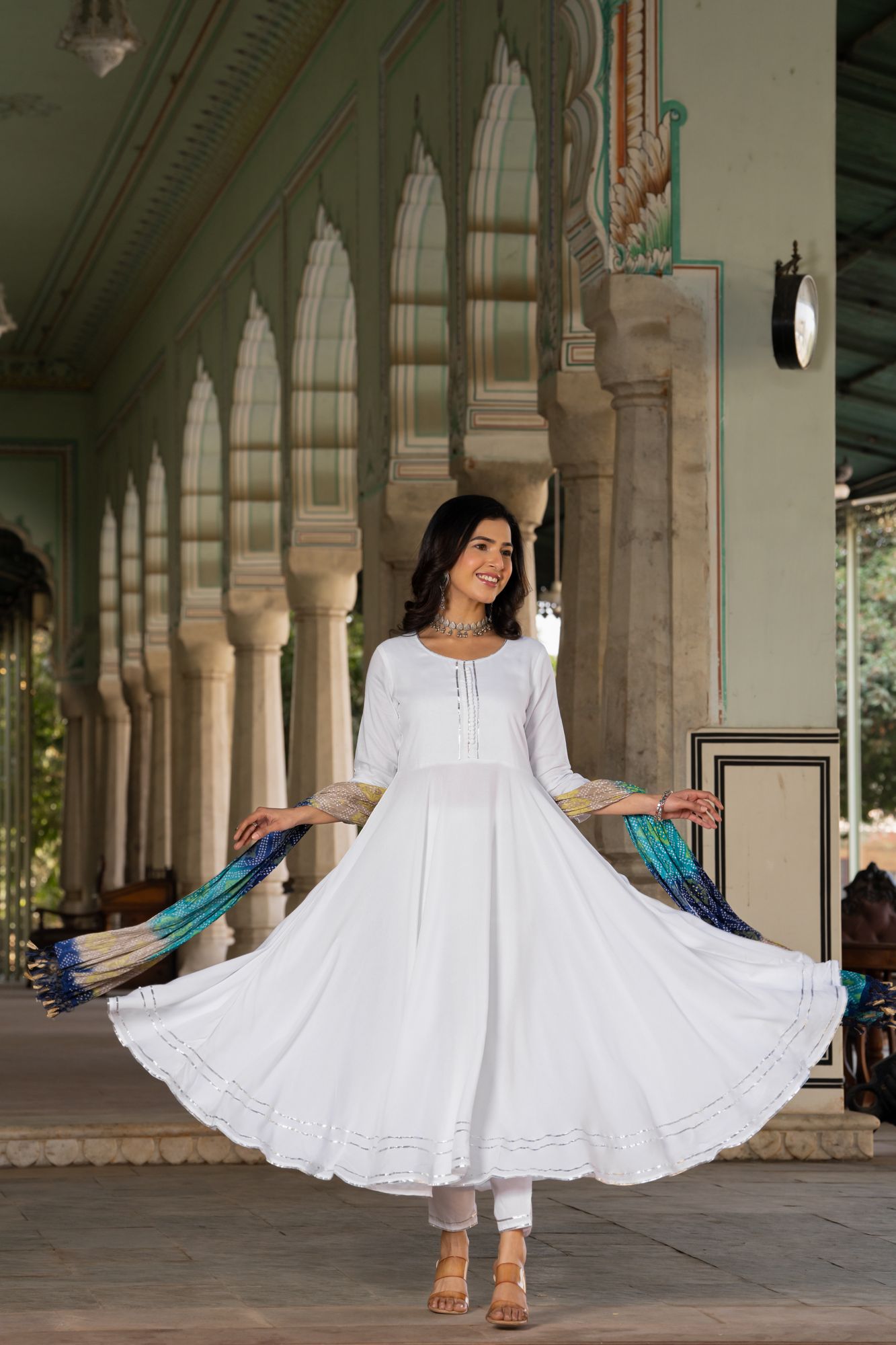 WHITE FLARED SUIT SET