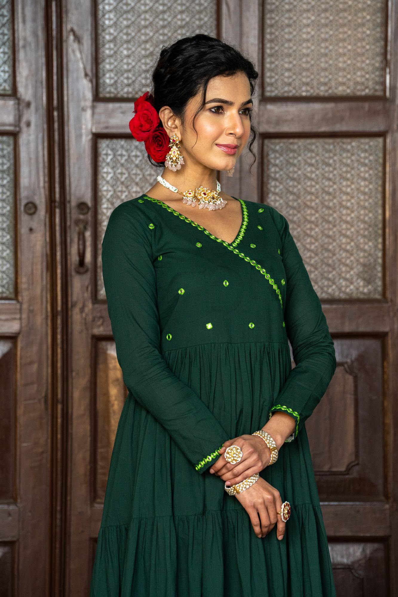 OLIVE REDIANCE EMBROIDERY SUIT SET