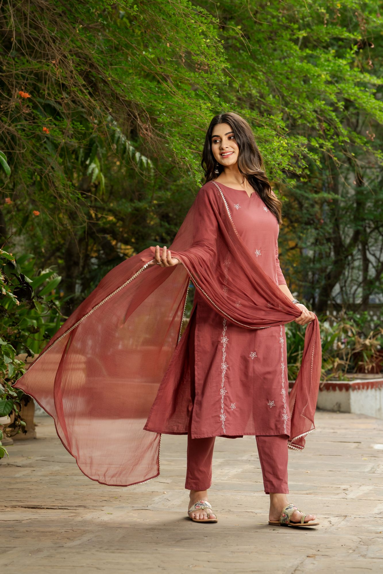 RADIANT RUST ZARI KURTA SET