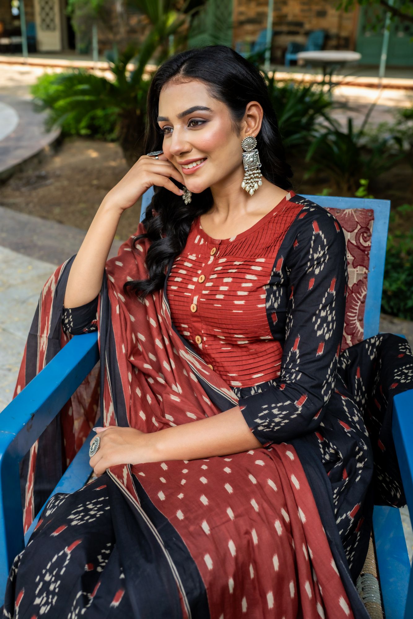 BLACK MODERN FLAIR KURTA SET