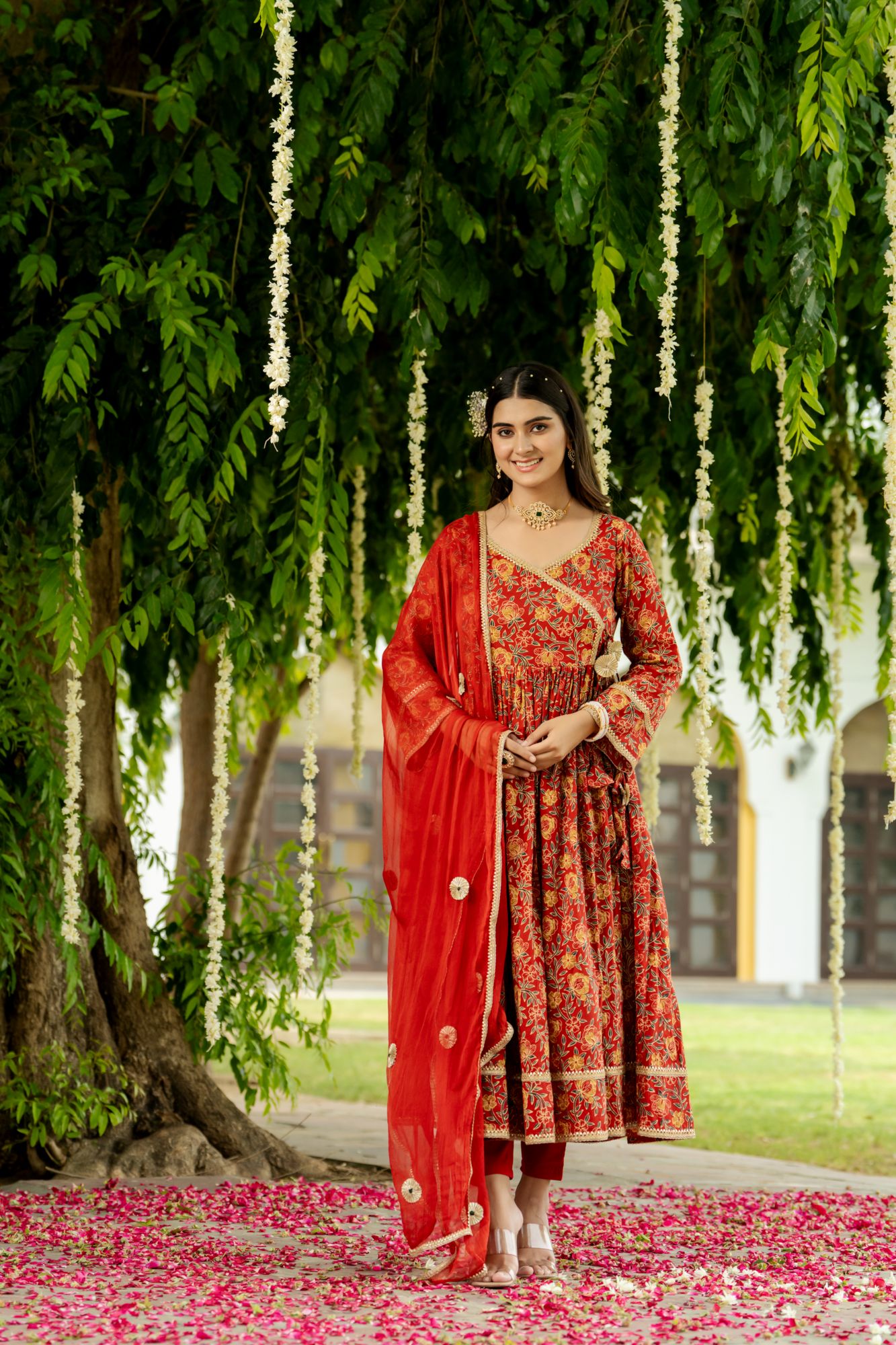 GRAND SCARLET GOTA SUIT SET