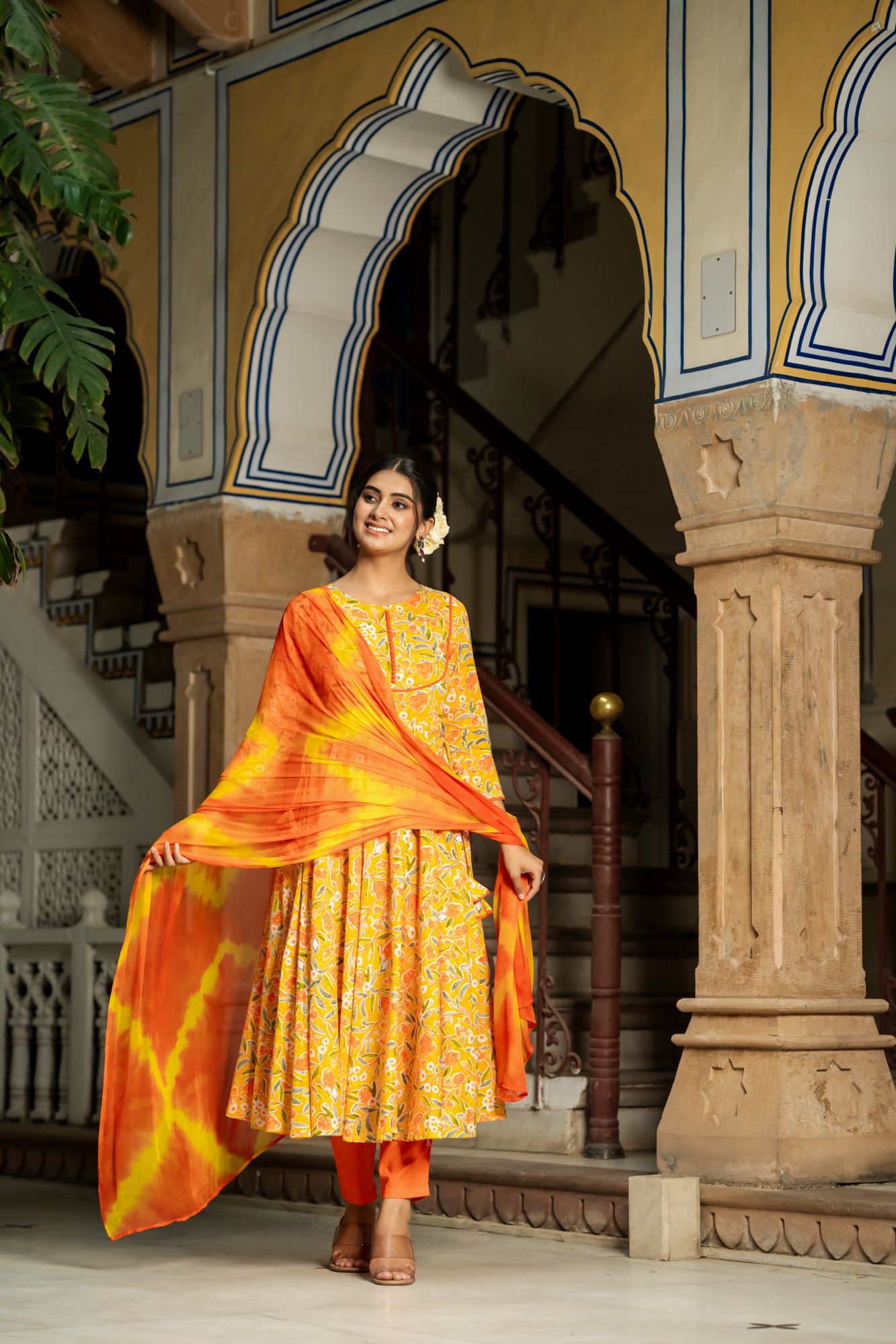 YELLOW ORANGE FLORAL FLARE SET